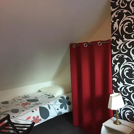 Chambres D'hotes Les Cedres Frühstückspension Le Val-Saint-Père